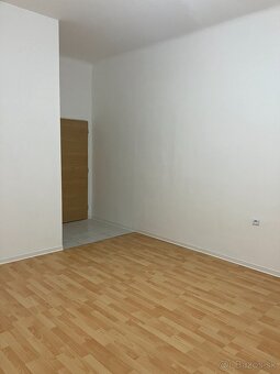 Garsónka -Staré Mesto, Bratislava - 3