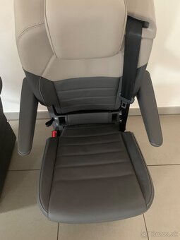 Prodám prostřední sedadlo VW Multivan T7 Kůže - 3