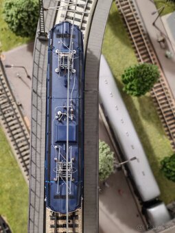 Rušeň H0 240.... - 3