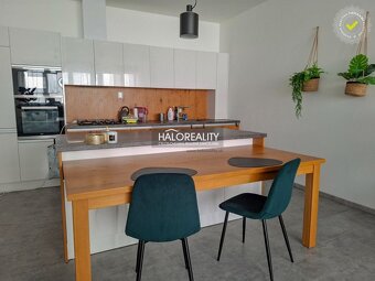 HALO reality - Prenájom, trojizbový byt Trnava, s terasou a - 3
