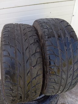 205/45 R16 - 3