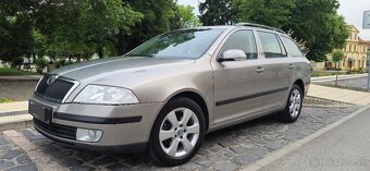 ŠKODA OCTAVIA COMBI II 2.0TDI ELEGANCE - 3