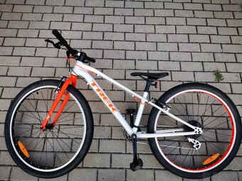 Na predaj ULTRAĽAHKÝ junior bicykel TREK WAHOO 26 - 3