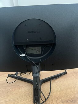 Monitor Samsung UR55 4K - 3