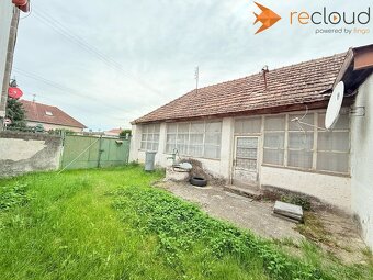 EXKLUZÍVNE NA PREDAJ – SLNEČNÝ STAVEBNÝ POZEMOK S RODINNÝM D - 3