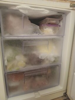 Predám chladničku s mrazničkou - 3