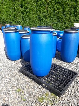 Predam sudy plastove 230L - 3