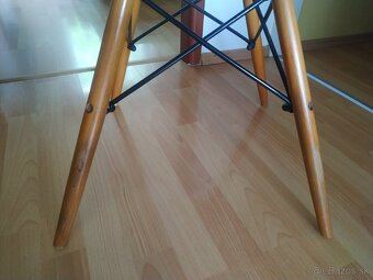 Dizajnová stolička biela (použitá) - 3