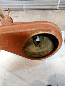 vzduchové filtre,kulisa radiacej paky,pedale,nadržka,brz.val - 3