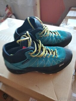 Turisticke topanky - 3