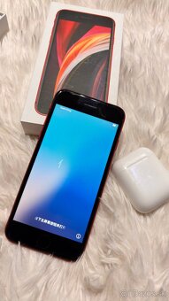 iPhone SE mini  (2020) 64 GB - 3