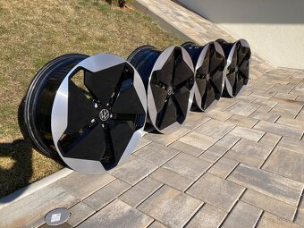 Alu sada VW SANYA ID3 5x112 R20 - 3