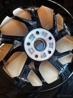 5x120 R18 8J ET50 Volkswagen T5 / T6 - 3
