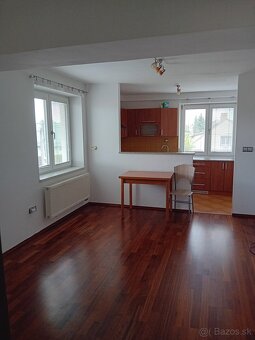 3 izbový byt Dubnica nad Váhom s vlastnou záhradkou - 3