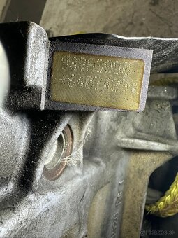 Predám motor na Alfa Romeo 2.4 - 3