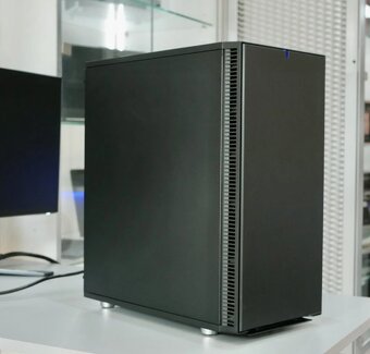 Vykonny PC: AMD 4.2GHz, RTX 3080, RAM 64GB, HDD 2.5TB - 3
