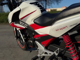 Honda CB125F - 3