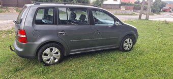 Volkswagen Touran 1.9 TDI 7-miestne - 3