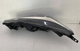 Nissan Micra K14 2016- pravé predné svetlo - 3