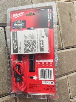 MILWAUKEE L4 USB Kompaktná aku lampa L4FL2000-301 - 3