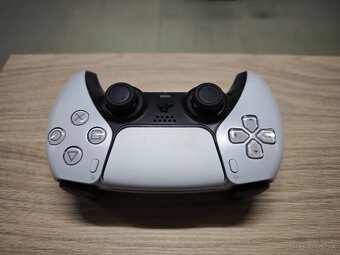 PS5 ovládače - 3