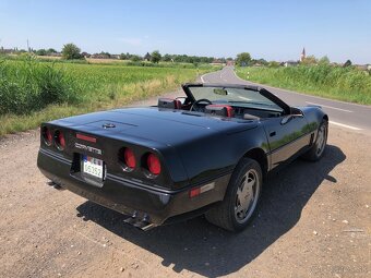 1989 Chevrolet Corvette C4  Convertible - 3