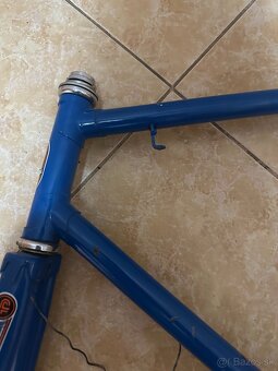 Favorit F8 pekný rám - 3