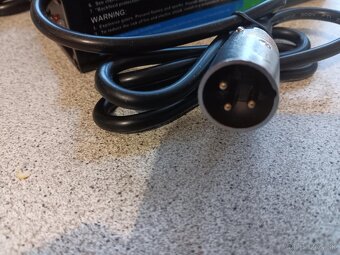 Nabíjačka pre invalidné vozíky. - 3