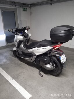 Predám Honda Forza 300 - 3