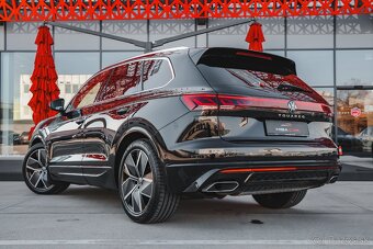 Volkswagen Touareg 3.0 TDI 210kW R-Line 01/2025 - 3
