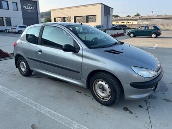 Peugeot 206 1.1 benzín - 3