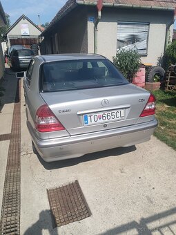 Predám mercedes c220cdi - 3
