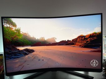 Samsung Odyssey G8 Neo 32” - 3