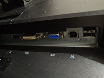 HP Z24i, 24", 16:10, 1920x1200, 60hz - 3