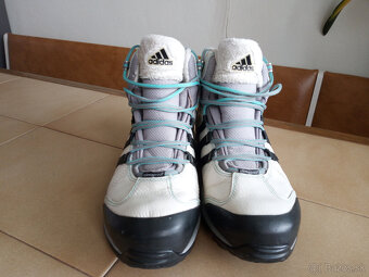 Damska zimna kozena sportova obuv ADIDAS. - 3
