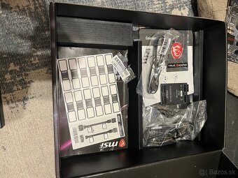 MSI Z390 + I9 9900K - 3