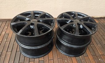 Čierne liatinové disky BORBET - 3