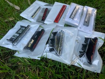 QUATTRO ROZNE ZNAKY NA PREDOK AJ ZADOK - 3