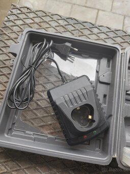 Predám aku skrutkovač Worcraft CD-12Li, 12V, Li-Ion 1.5Ah - 3