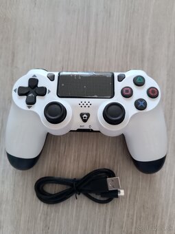 Ovladac ps4 - 3