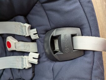 Cybex  Aton 5 Gold Navy Blue+ zakladna - 3