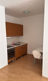 1 izb. Papraďová neďaleko polikliniky BA II v novšej budove - 3