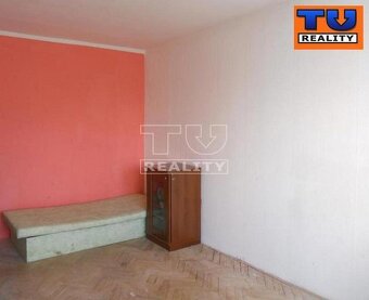 NA PREDAJ 3-IZBOVÝ BYT V ILAVE S VÝMEROU 68 M2. - 3