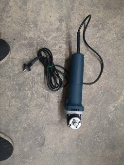 bruska BOSCH GWS 880 - 3