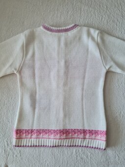 Dievčenský sveter veľ. 122 - 3
