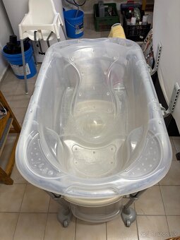 Vanička spolu s prebalovacim pultom - 3