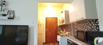 2-izbový tehlový byt v centre Lučenca – Partizánska ul. - 3