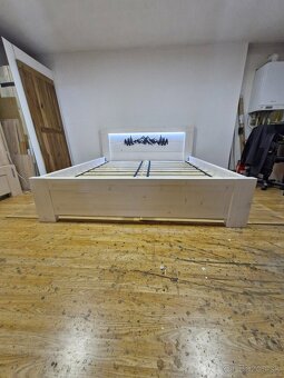 Manželská postel z masívu - 3