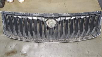 Octavia 2 facelift predná maska - 3