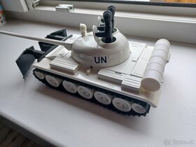 Tank UN ites -- odminovač . - 3